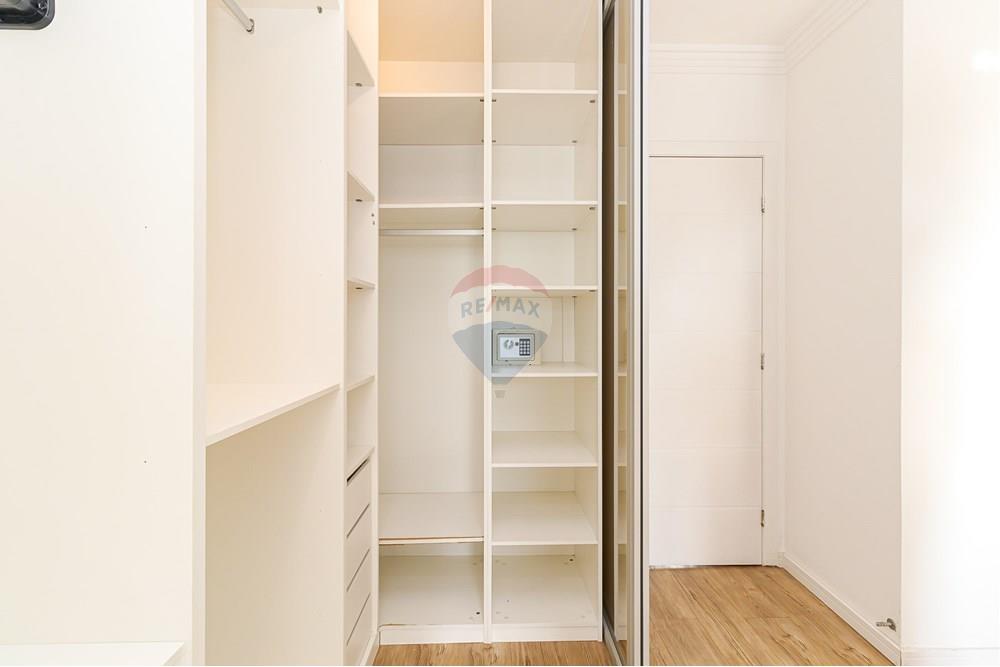 Casa de Condomínio - Venda - Curitiba , Paraná - 28_SuiteCloset_02.jpg - 560371042-389