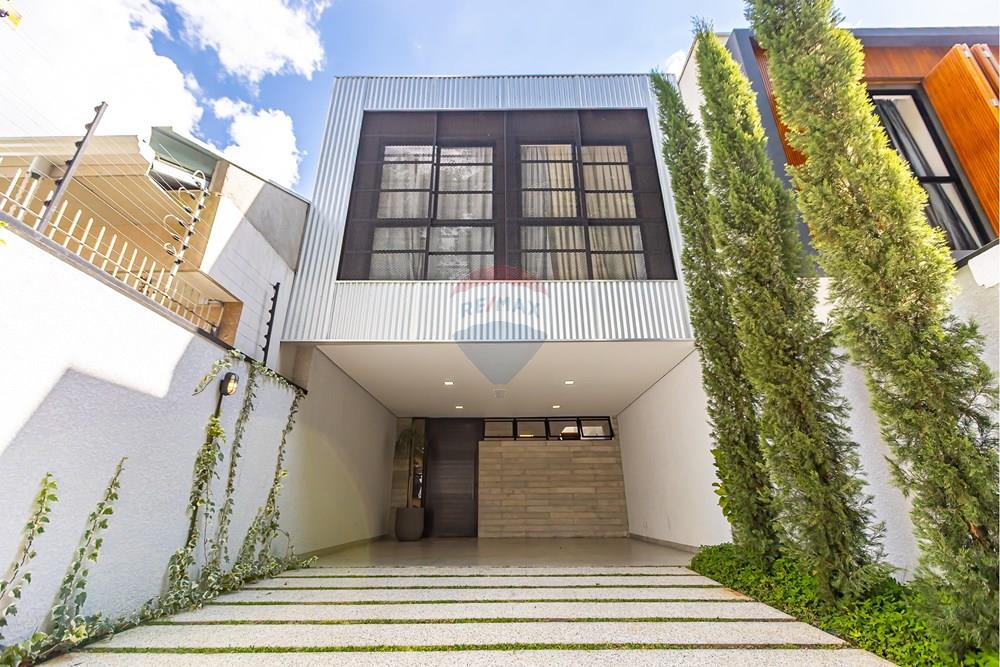 Sobrado - Venda - Curitiba , Paraná - IMG_1299.jpg - Fachada - 560471009-6