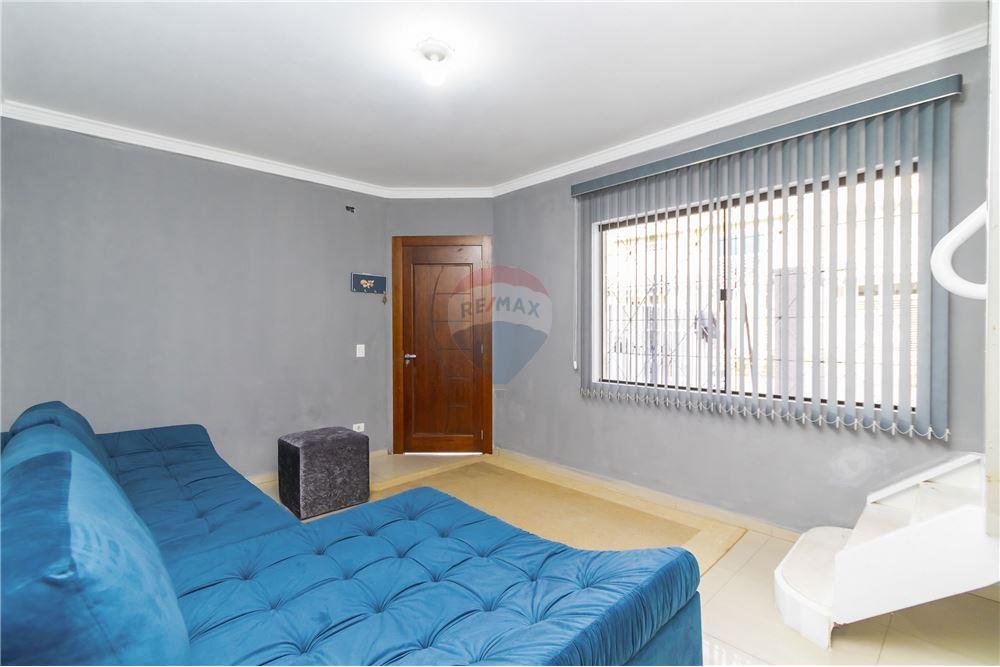 Sobrado à venda com 3 quartos, 200m² - Foto 2