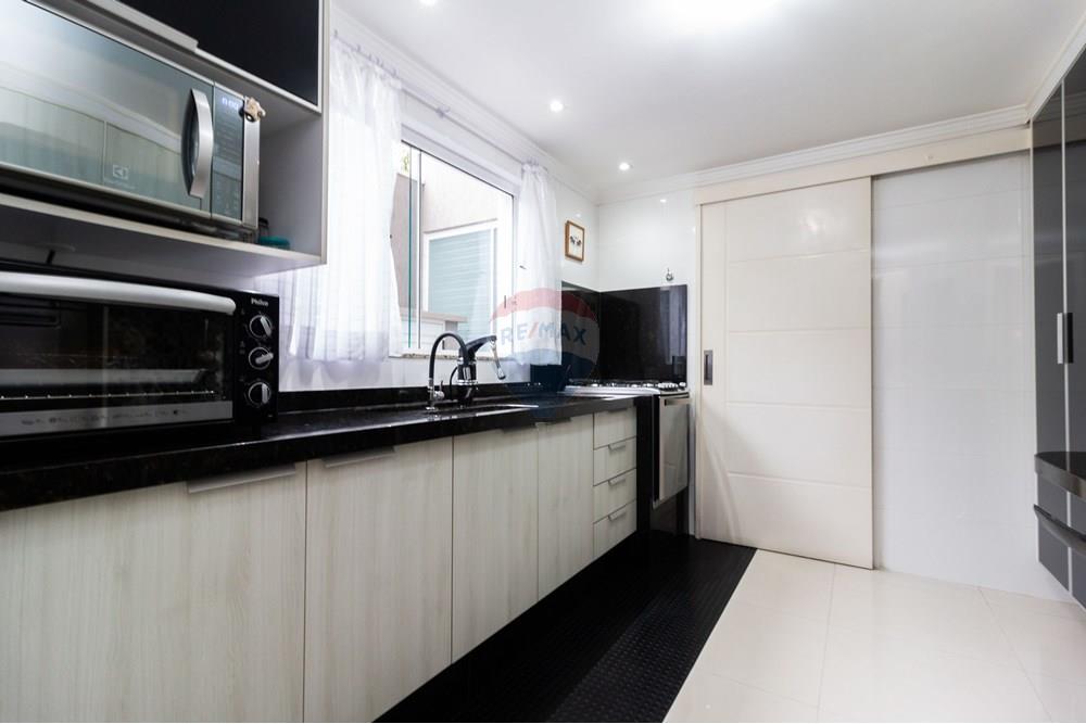 Sobrado à venda com 3 quartos, 200m² - Foto 17