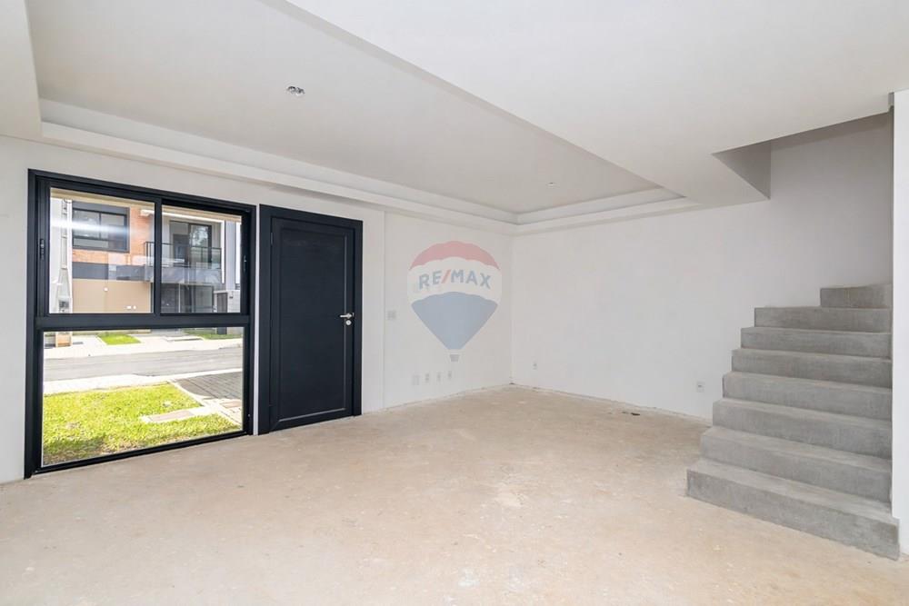 Casa de Condomínio - Venda - Curitiba , Paraná - escada limpa e sala 02.jpg - 560431033-13