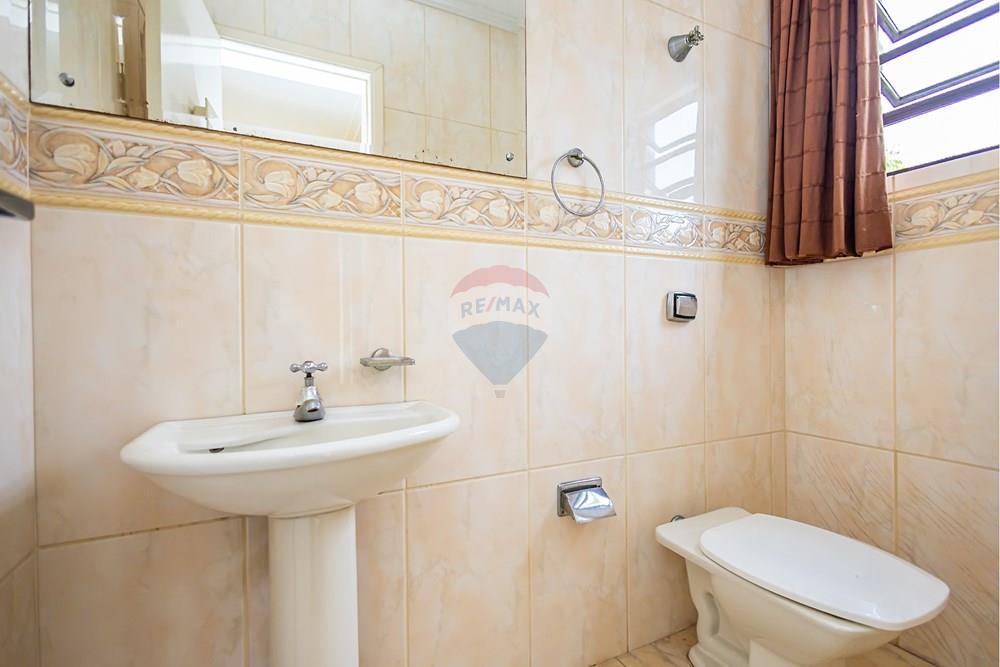 Sobrado - Venda - Curitiba , Paraná - IMG_3419.jpg - Banheiro - 560341154-47