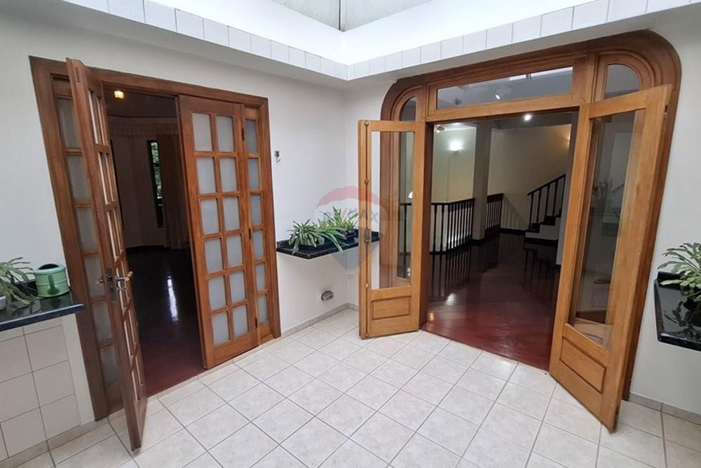 Sobrado - Venda - Curitiba , Paraná - 2 PISO (PIRAMIDE, DENTRO).jpg - 560251063-11