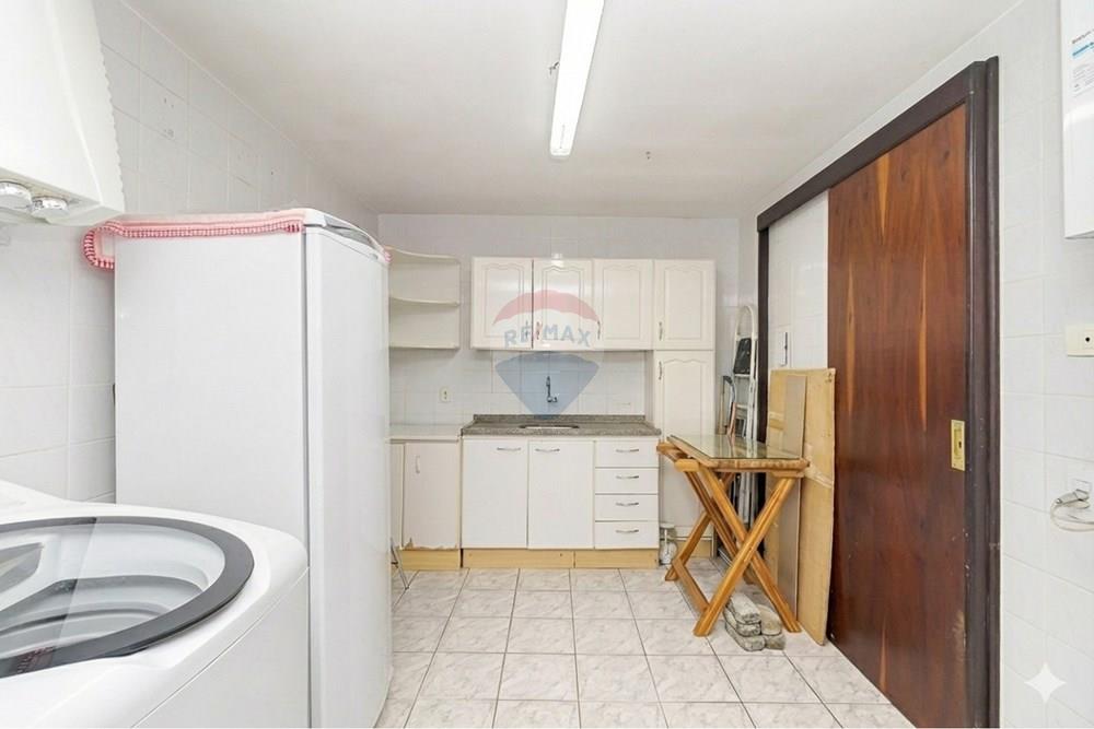 Triplex - Venda - Curitiba , Paraná - Gemini_Generated_Image_gcaxrgcaxrgcaxrg[1].jpg - 560321151-16