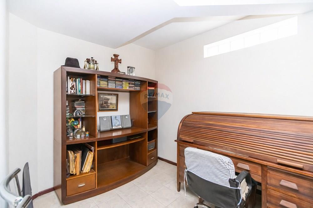 Sobrado - Venda - Curitiba , Paraná - ChatGPT Image 4 de fev. de 2026, 10_09_04.jpg - 560431039-5