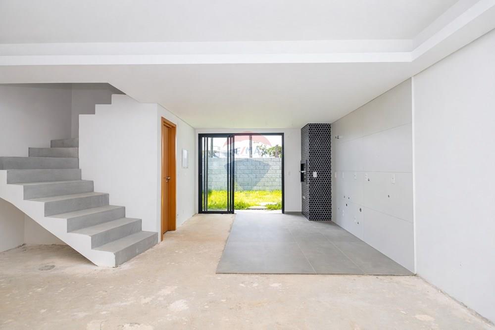 Casa de Condomínio - Venda - Curitiba , Paraná - escada limpa e sala 08.jpg - 560431033-13