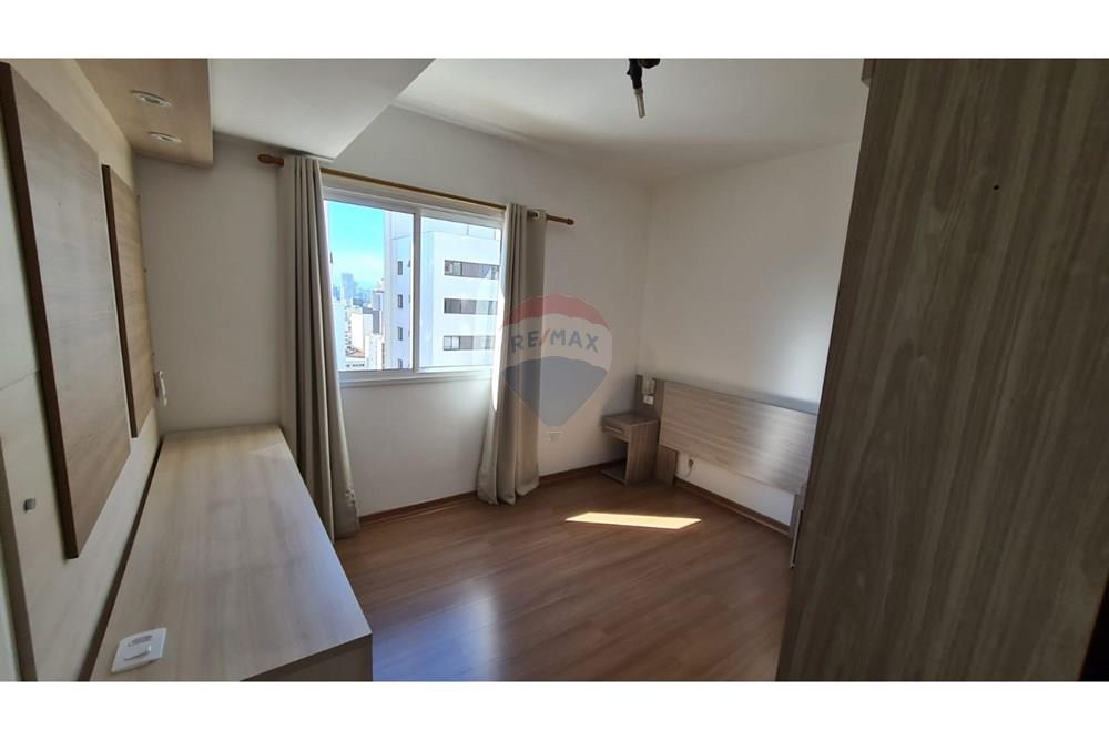 Apartamento à venda com 1 quarto, 50m² - Foto 6