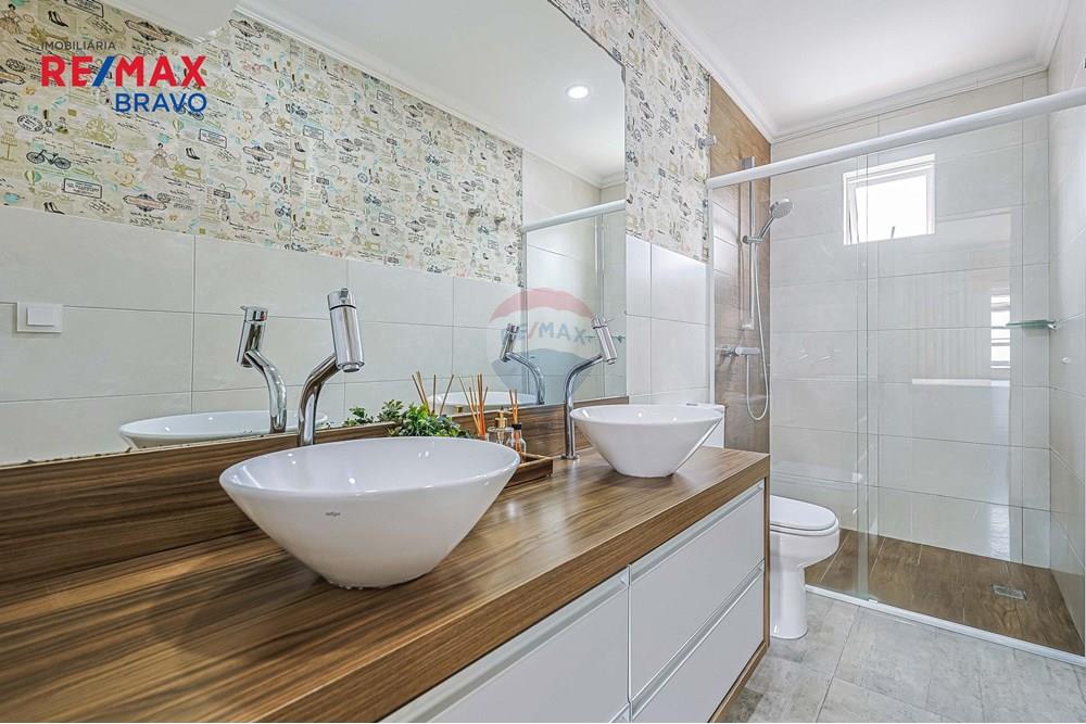 Sobrado - Venda - Curitiba , Paraná - CRF_0977.jpg - Banheiro - 560371031-47