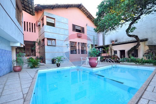 Venda-Casa-Rua Severiano da Fonseca , 304  - Próxima a Rua Babaçu.  - Jardim Guanabara , Rio de Janeiro , Rio de Janeiro , 21931220-570391023-69