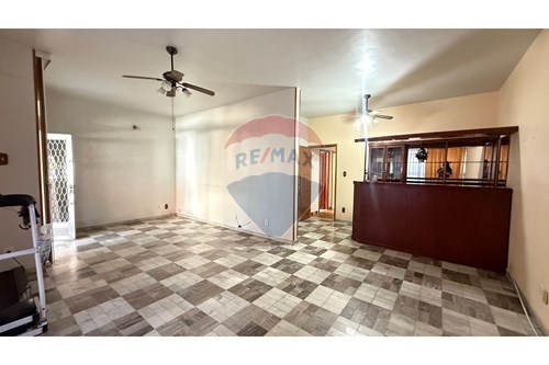 Venda-Casa-Rua Mendoza , 135  - proximo aos correos  - Vila da Penha , Rio de Janeiro , Rio de Janeiro , 21211180-570481028-40