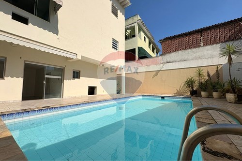 Venda-Casa-Avenida Meriti , 569  - Próximo ao Carioca Shopping  - Vila da Penha , Rio de Janeiro , Rio de Janeiro , 21221-000-570481010-113