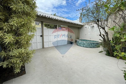 Venda-Casa-Rua Jequiriçá , 939  - Penha , Rio de Janeiro , Rio de Janeiro , 21020350-570481005-95