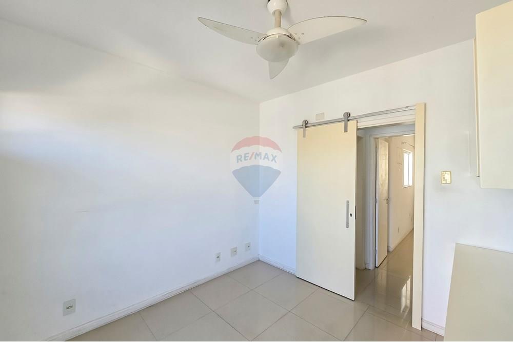 Apartamento - Alugar - Rio de Janeiro , Rio de Janeiro - quarto frente vista canto porta entrada.jpg - 570461046-9