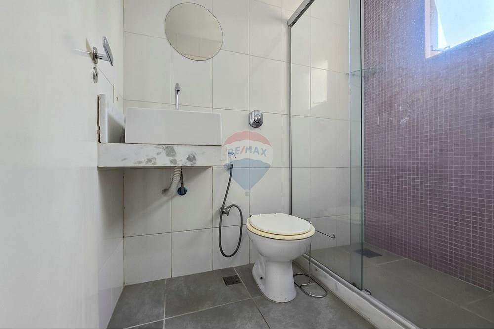 Apartamento - Alugar - Rio de Janeiro , Rio de Janeiro - banheiro vito da pirte de frente.jpg - 570461046-9