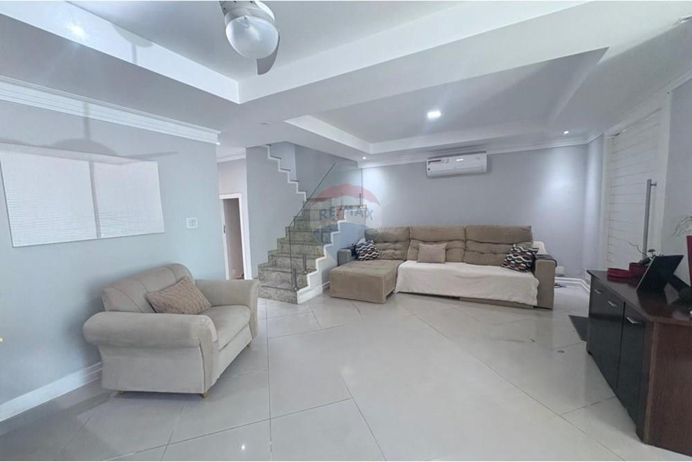 Dům - Prodej - Rio de Janeiro , Rio de Janeiro - 70d10d04-0bce-453b-9a33-031ada9cdf35.jpg - 570371019-80