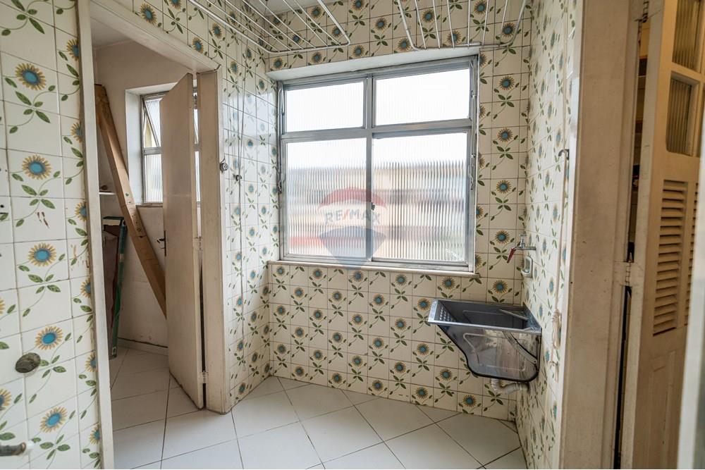 Residencial - Piso - Río De Janeiro , Río De Janeiro - BR - Area de serviço c tanque.jpg - 570381013-229