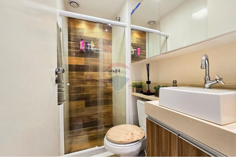 Apartamento - Venda - Rio de Janeiro , Rio de Janeiro - banheiro vista pia box e porta.jpg - 570461046-10