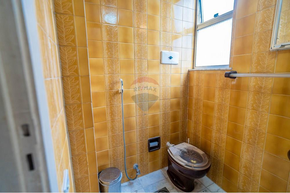 Residencial - Piso - Río De Janeiro , Río De Janeiro - BR - Banheiro amarelo,,.jpg - 570381013-229