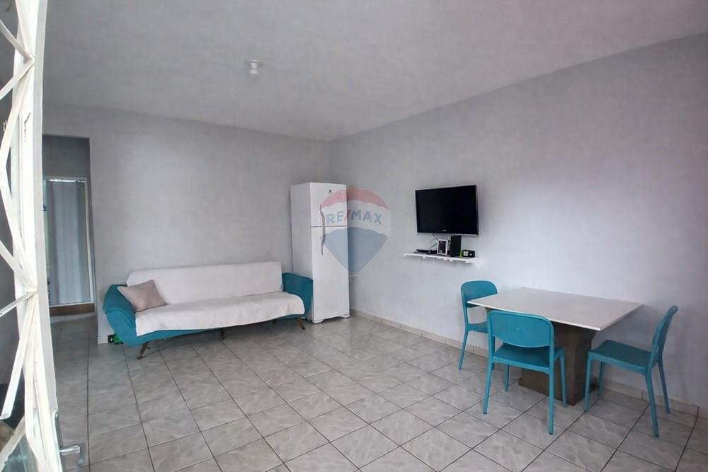 Casa - Venda - Rio de Janeiro , Rio de Janeiro - Sala minimalista com móveis turquesa.jpeg - 570371026-51