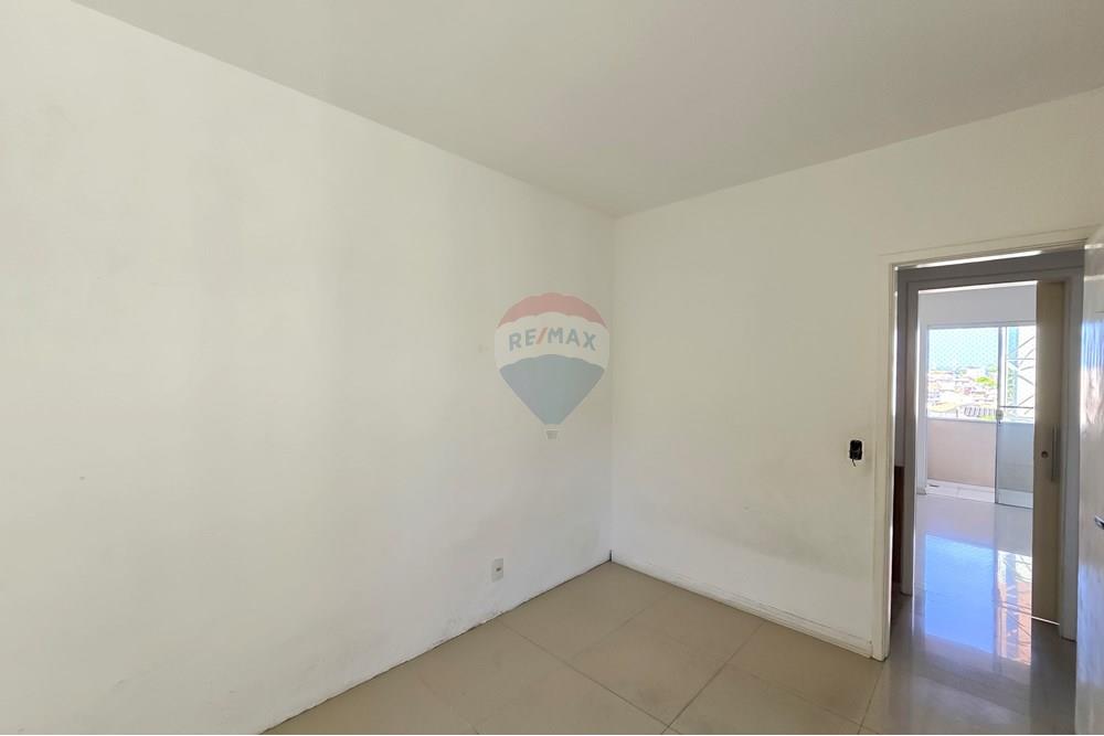 Apartamento - Alugar - Rio de Janeiro , Rio de Janeiro - quarto fundos vista canto ao lado da porta.jpg - 570461046-9