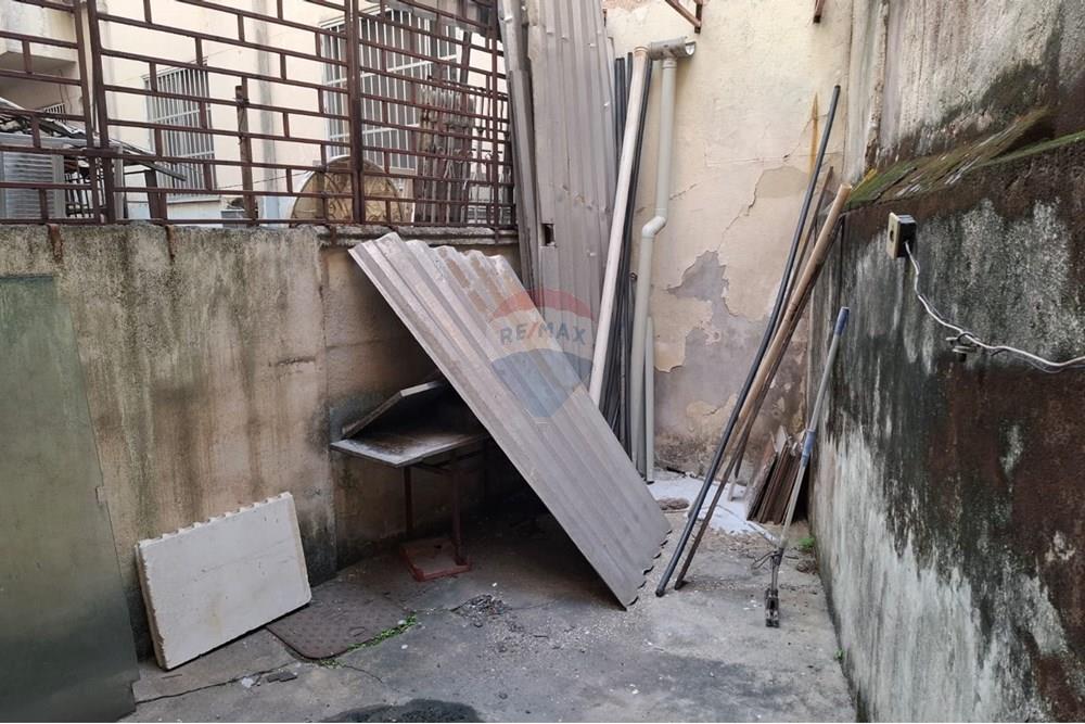 Ponto Comercial/ Loja - Venda - Rio de Janeiro , Rio de Janeiro - FUNDOS.jpeg - 570461039-7