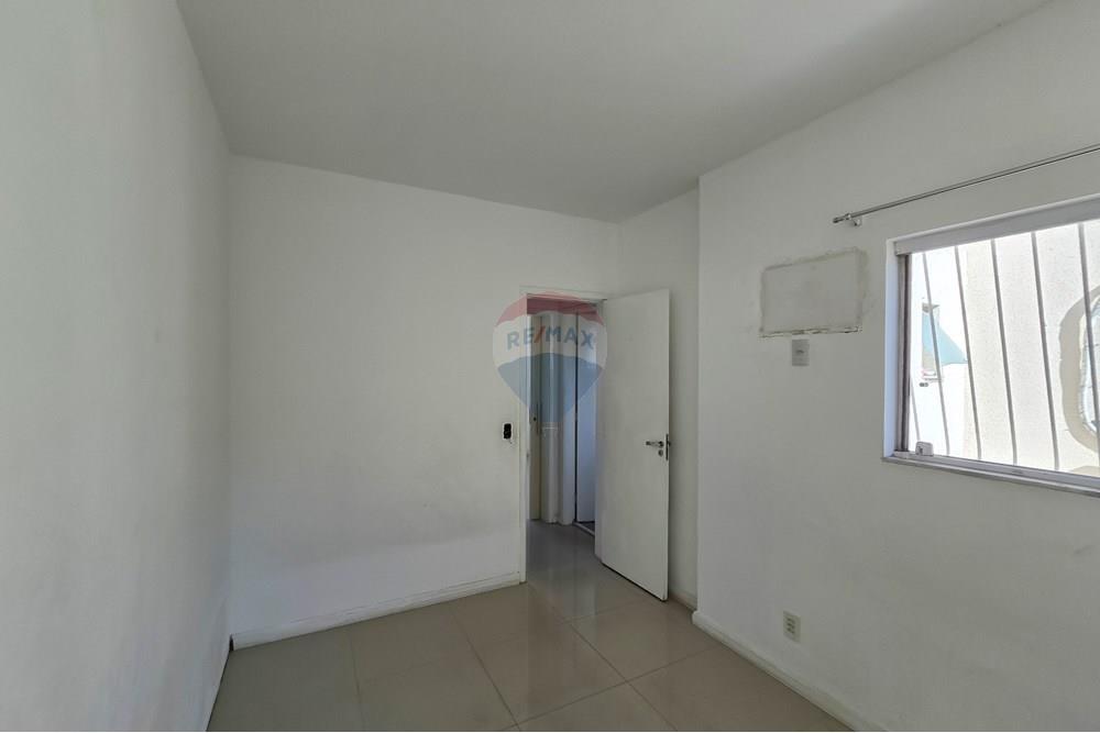 Apartamento - Alugar - Rio de Janeiro , Rio de Janeiro - quarto fundos vista porta entrada.jpg - 570461046-9