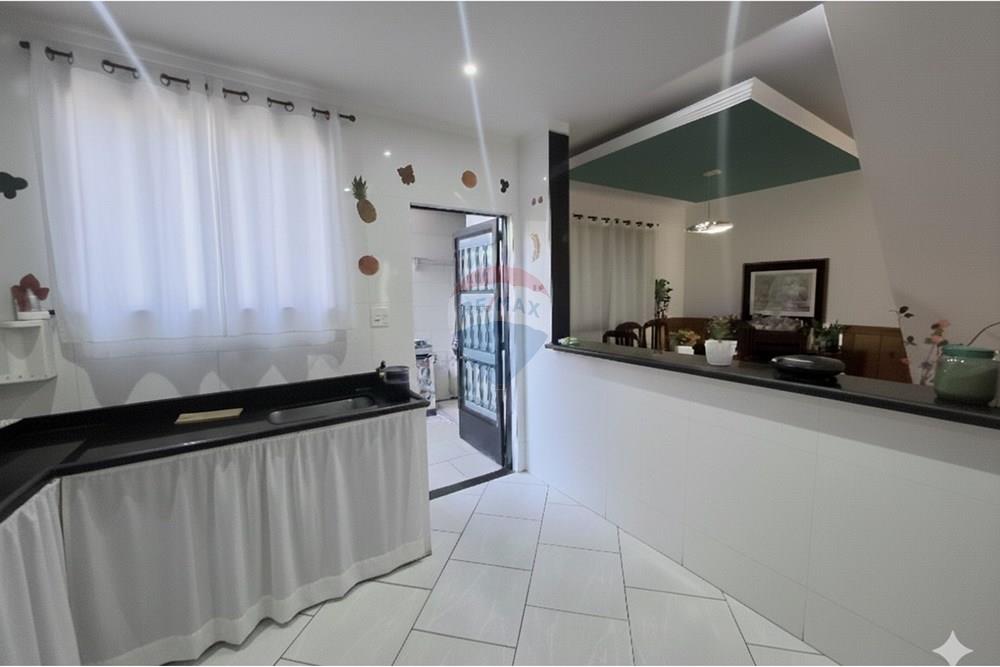 Casa - Venda - Rio de Janeiro , Rio de Janeiro - 1763690597733.jpg - 570371005-90