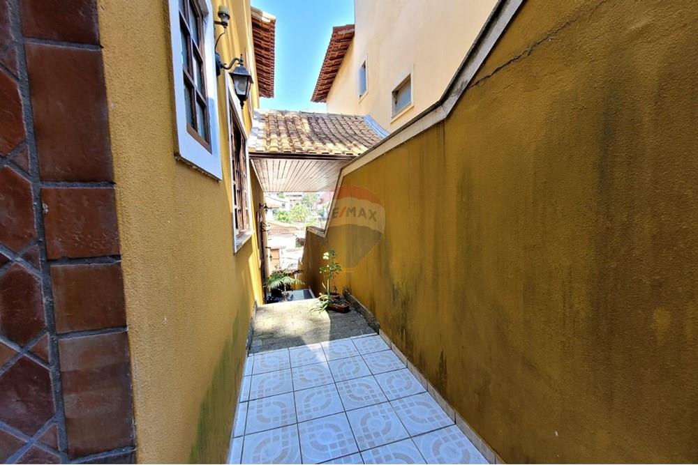 Casa - Venda - Rio de Janeiro , Rio de Janeiro - 64c4a7e1-c943-43bb-8781-cdeb169d5664.jpg - 570371026-52