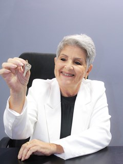 Wania Sandes  - Gleidson Gonçalves Reis Team - RE/MAX SILVER I