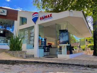 Office of RE/MAX DAVANTI - Porto Seguro