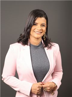 Vânia Alves - RE/MAX HOUSY