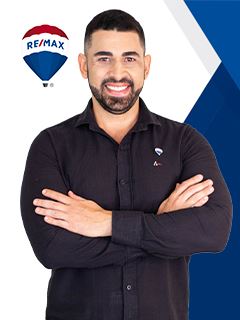 Adriano Róger Gonçalves de Queiroz - RE/MAX VERANO