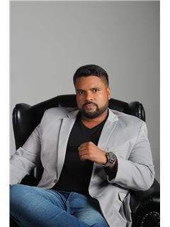 Associate - Gleidson Gonçalves Reis Team - RE/MAX SILVER