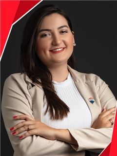 Bruna Farias - RE/MAX HOUSY
