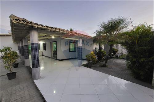 Venda-Casa-Rua Joaquim Muniz Neto , 01  - Santa Rita , Teixeira de Freitas , Bahia , 45985-648-580631029-27