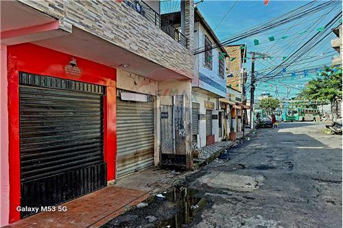 For Rent/Lease-Commercial/Retail-Rua Santa Clara, n. 86 , 01  - Final de linha  - Pernambués , Salvador , Bahia , 41130-070-580691008-4