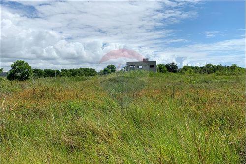 For Sale-Land-Condomínio Guaratiba dos Lagos , 00  - Guaratiba , Prado , Bahia , 45980-000-580631029-32