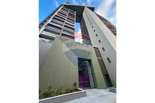 Venda-Garagem-Praça Jorge Freire , 82  - Praça  - Costa Azul , Salvador , Bahia , 41760-070-580331003-609