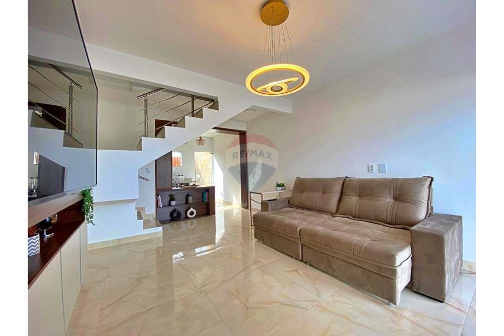 Apartamento à venda com 2 quartos, 80m² - Foto 2