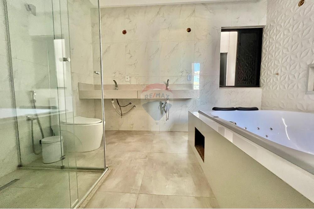 Sobrado - Venda - Barreiras , Bahia - WhatsApp Image 2025-07-10 at 14.07.58 (1).jpeg - 580651094-8