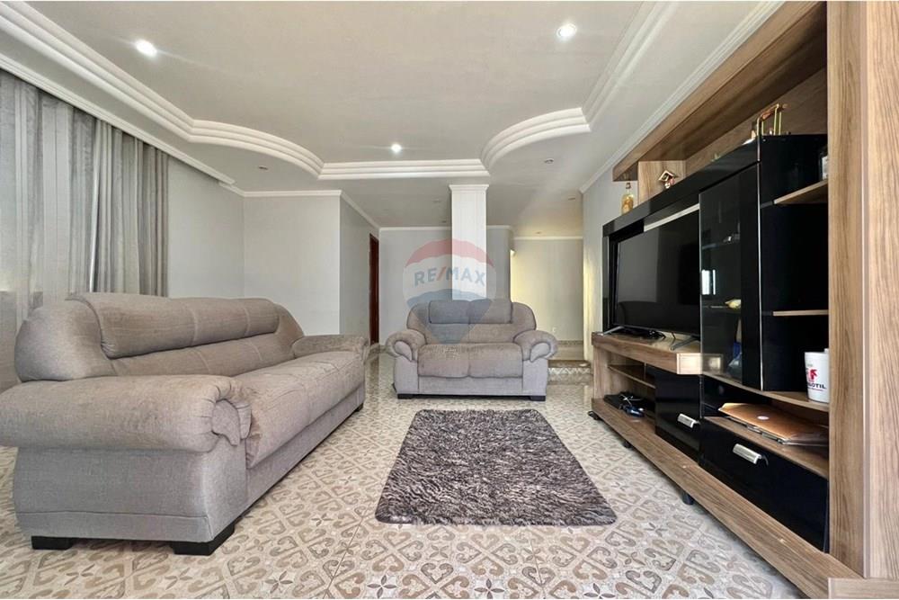 Sobrado - Venda - Barreiras , Bahia - WhatsApp Image 2025-10-31 at 15.28.07 (1).jpeg - 580651043-70