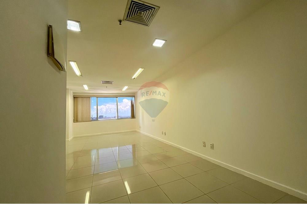 Apartamento - Caminho das árvores