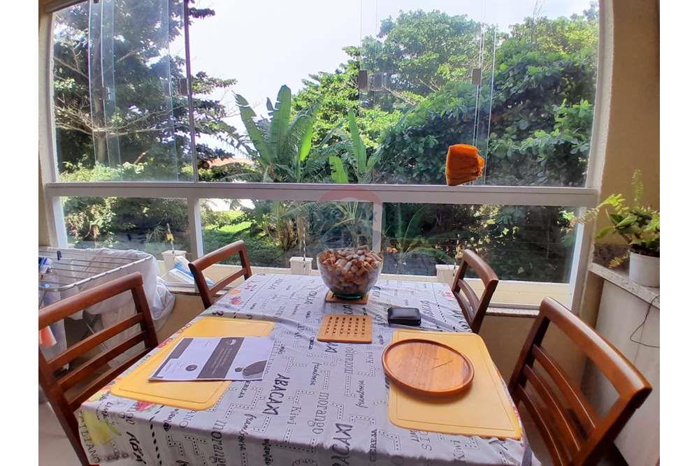 Apartamento - Buraquinho