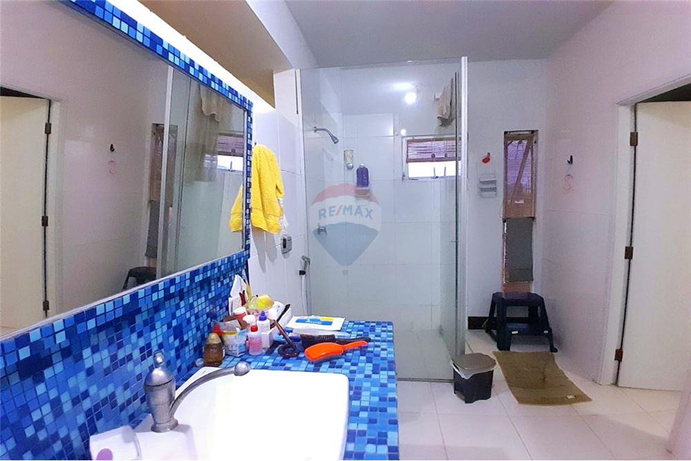Apartamento - Buraquinho