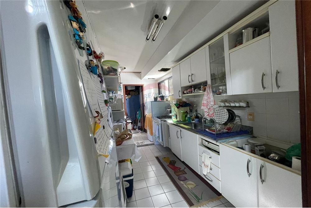 Apartamento - Costa azul