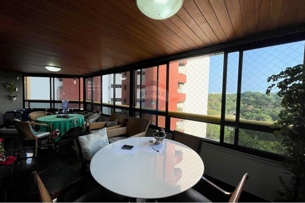 Apartamento - Itaigara