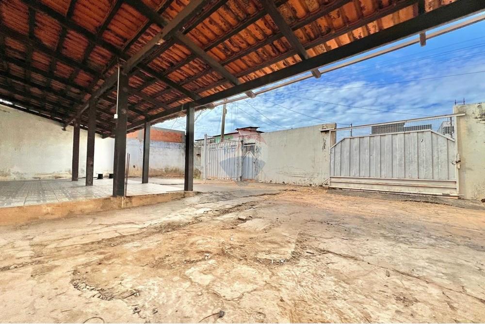 Résidentiel - Maison sur deux niveaux - Barreiras , Bahia - BR - WhatsApp Image 2025-04-15 at 09.35.06.jpeg - 580651065-29