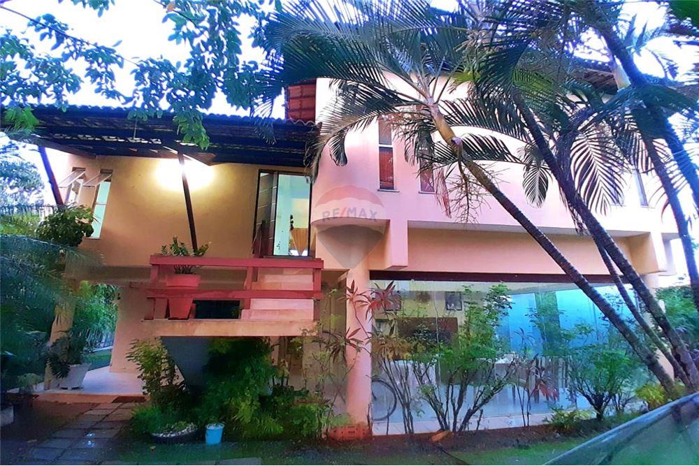 Apartamento - Buraquinho