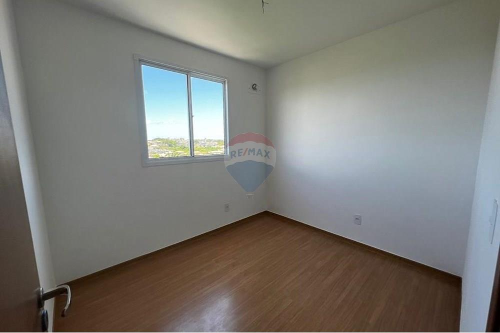 Apartamento - Buraquinho