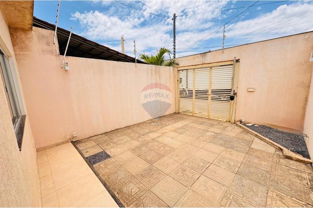 Casa - Alugar - Barreiras , Bahia - WhatsApp Image 2025-10-14 at 00.10.49 (1).jpeg - 580651042-74